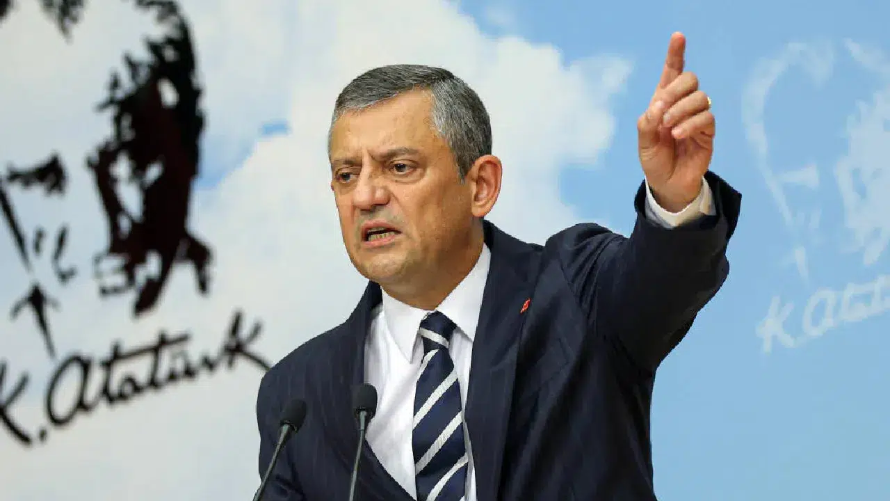 Tanju Özcan’ın gözaltına alınmasına Özgür Özel'den sert tepki