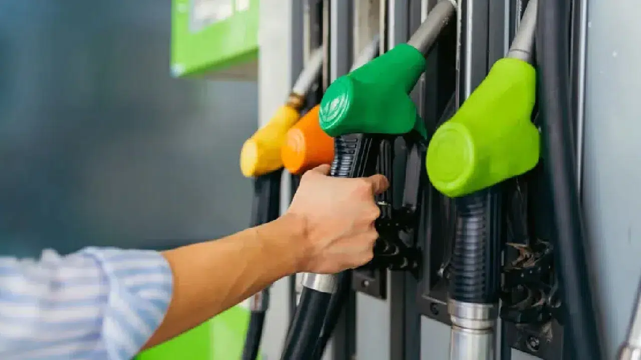 Benzine gece yarısı zam: Litre fiyatı yeniden yükseldi