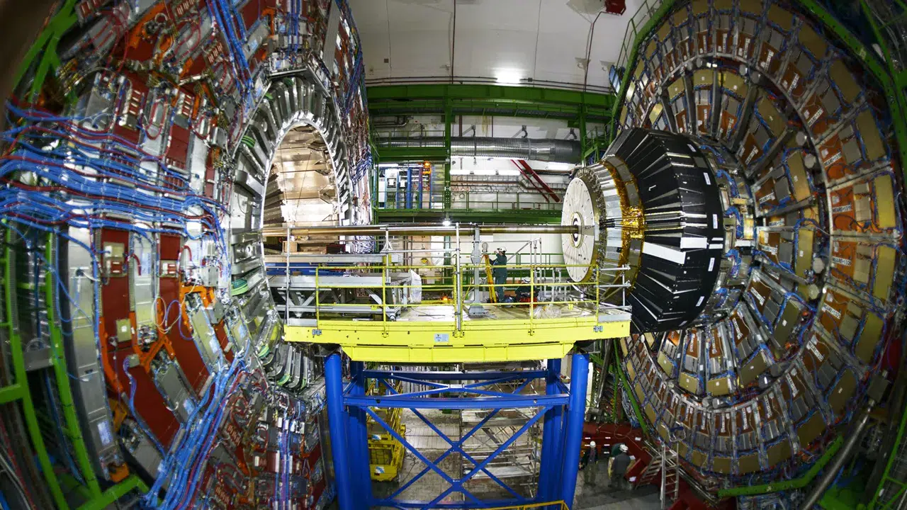 CERN evrenin sırları için dev adımı attı: HiLumi LHC projesinde tarihi test
