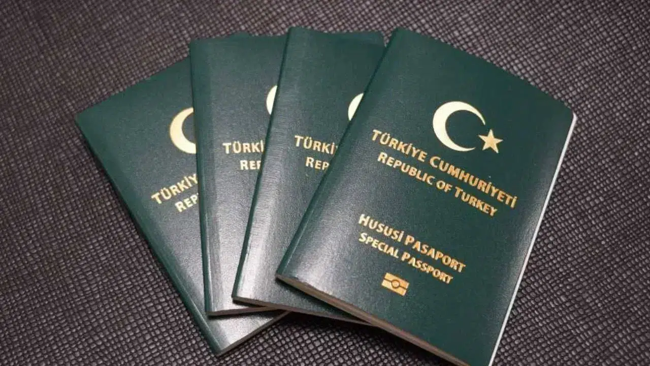 Cezmi Sayılgan'dan dikkat çeken yazı: “Gazetecilere Yeşil Pasaport Ayrıcalık Değil, İhtiyaç”