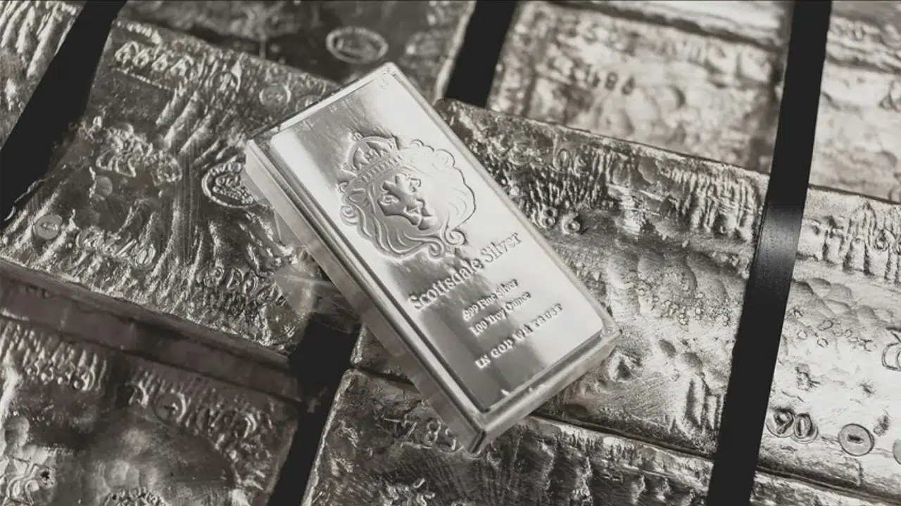 Ons gümüşte sert düşüş: Küresel gerilim piyasaları sarstı