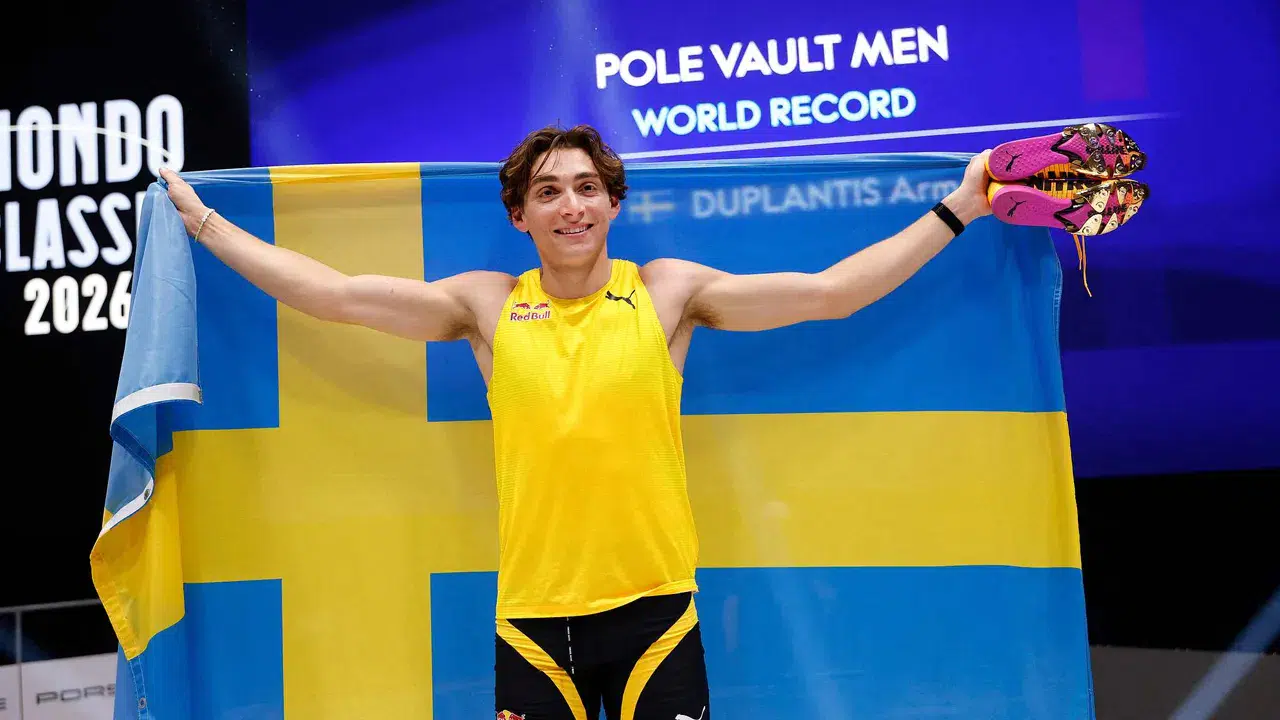 Sırıkla atlamanın efendisi sınır tanımıyor: Duplantis’ten 15. dünya rekoru