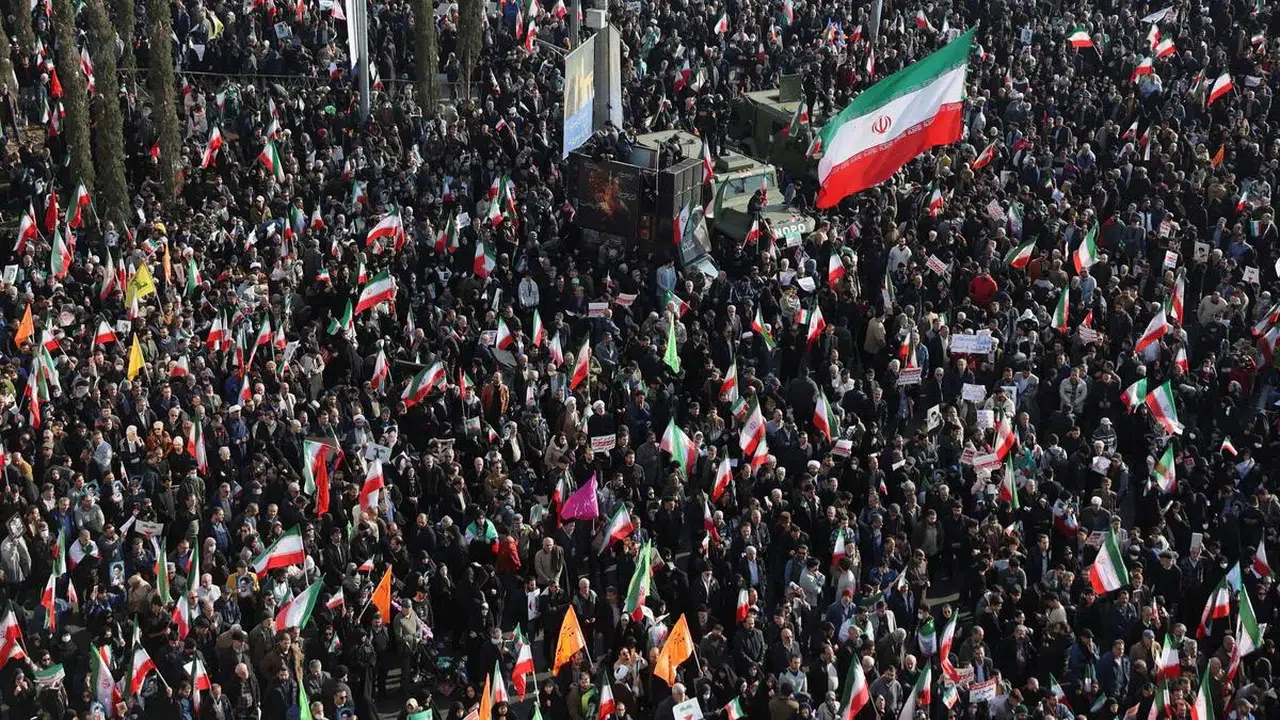 İran'ın nüfusu kaç? İran'da hangi etnik gruplar yaşıyor?