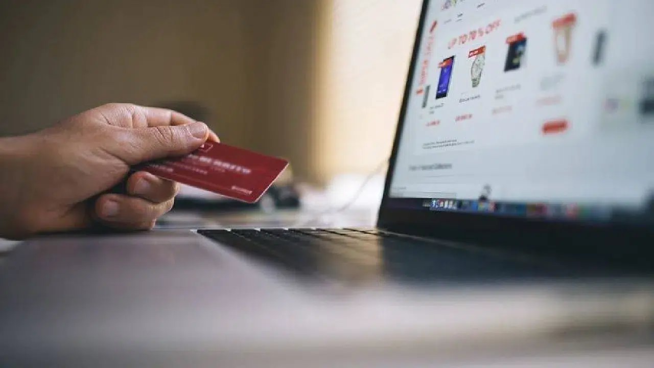 Geçen yıl tüketici şikayetlerinde giyim ve ayakkabı ilk sırada: Ticaret Bakanlığı’na 223 bin başvuru