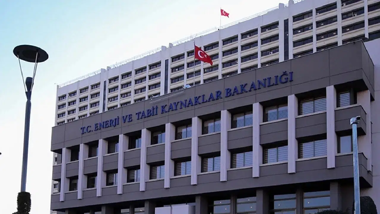 Konya ve Karaman’daki dev alan YEKA ile enerji yatırımlarına açıldı