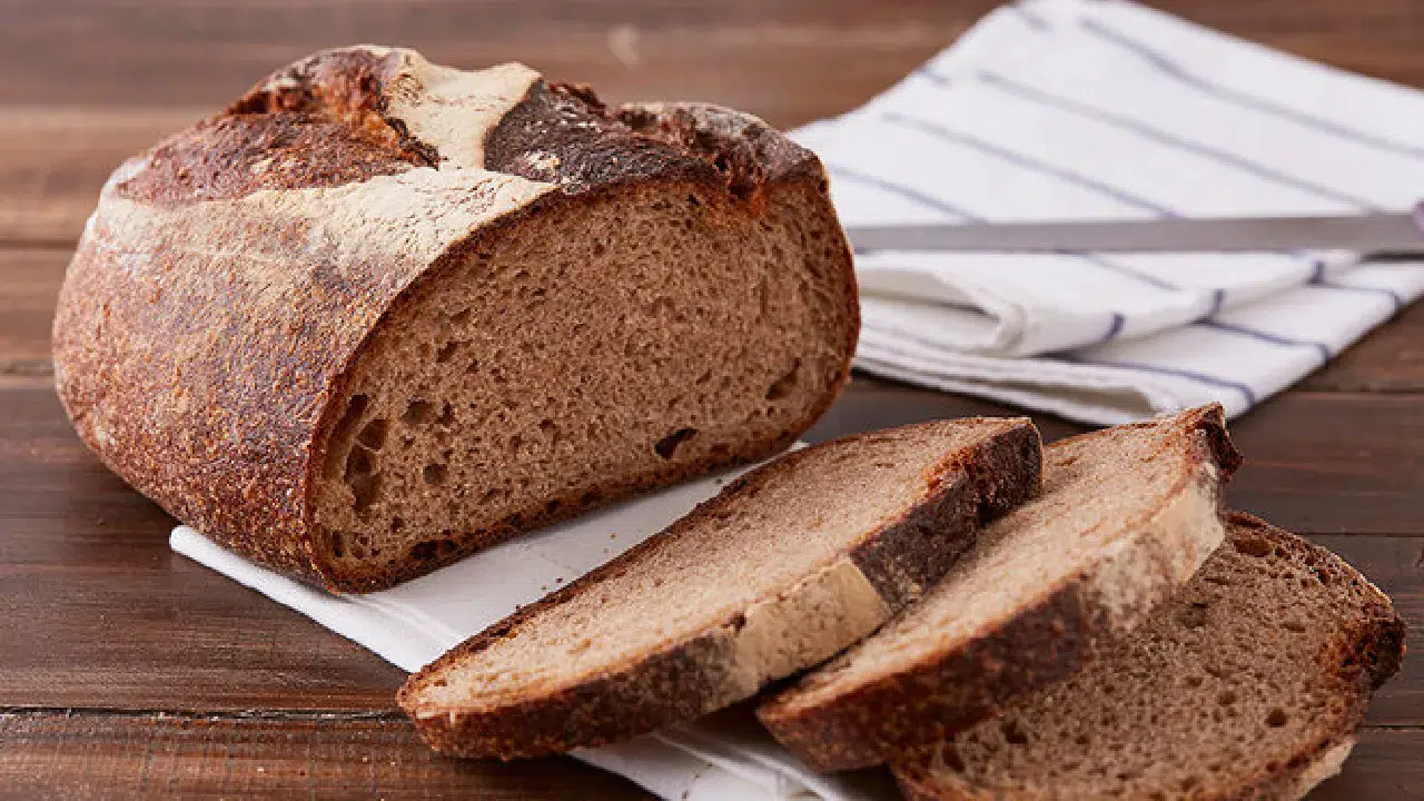 Ekmekte kahverengi ve siyah dönemi bitiyor: Bakanlık malt ve nohut ununu yasakladı