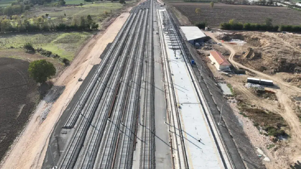 Uraloğlu tarih verdi: Bursa yüksek hızlı tren ağına katılıyor