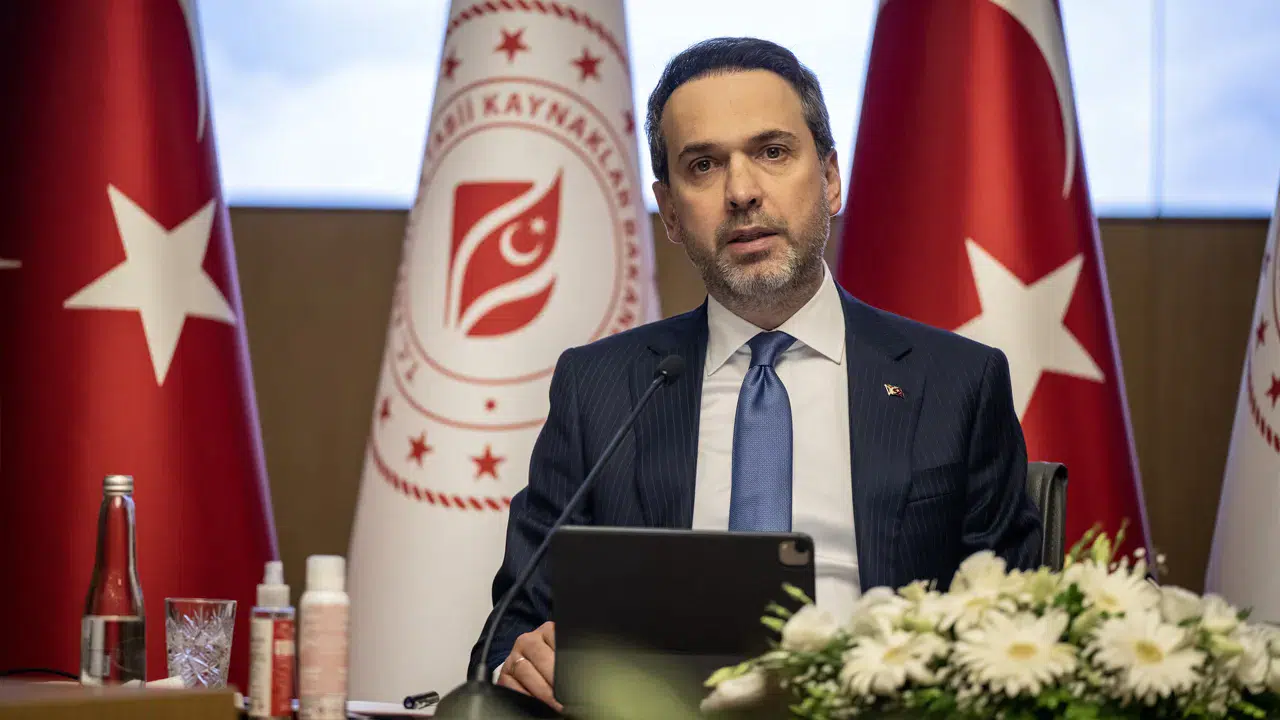 Bakan Bayraktar’dan zam açıklaması: “Değerlendirmeyi Nisan’da yapacağız"