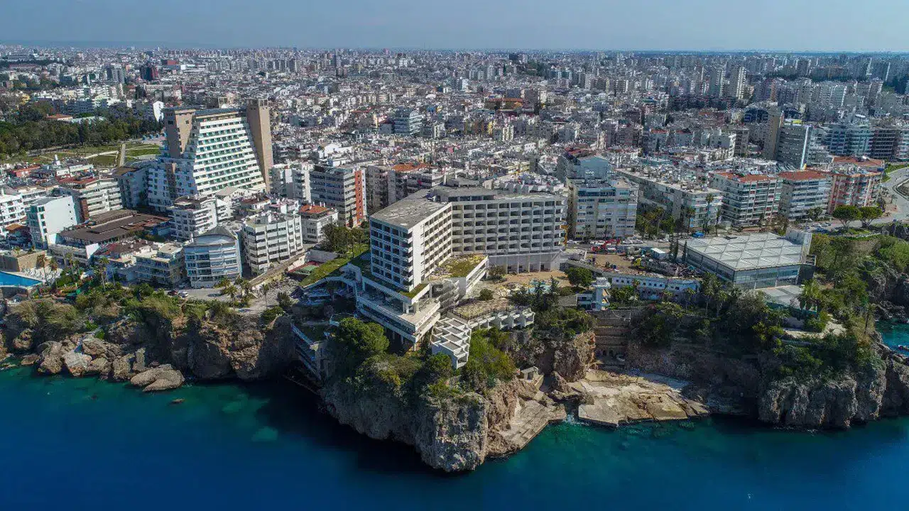 Antalya'da bir devir yeniden başlıyor: Divan Talya kapılarını açıyor