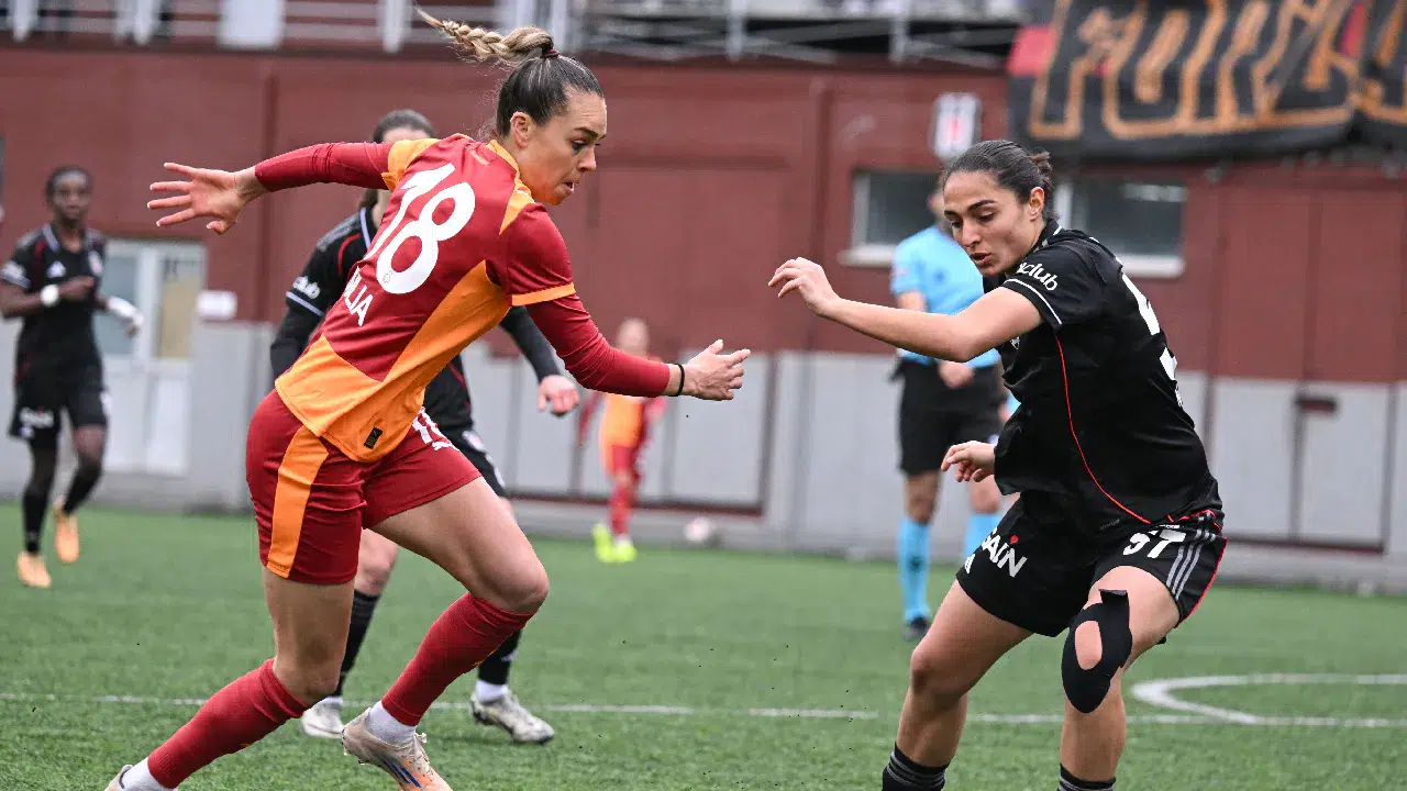 Beşiktaş’tan Galatasaray karşısında muazzam geri dönüş: 8 gollü tarihi kadınlar derbisi