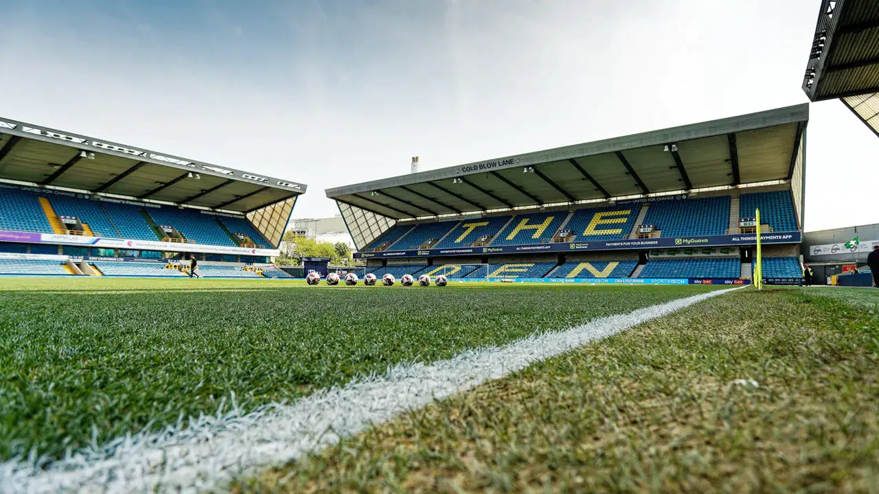 Millwall'dan futbol tarihine geçen imza: Tam 999 yıllık sözleşme