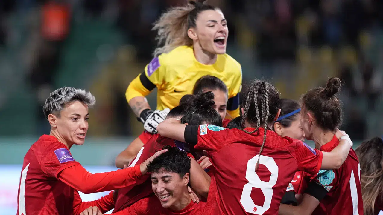 A Milli Kadın Futbol Takımı'nın Dünya Kupası yolculuğu başlıyor