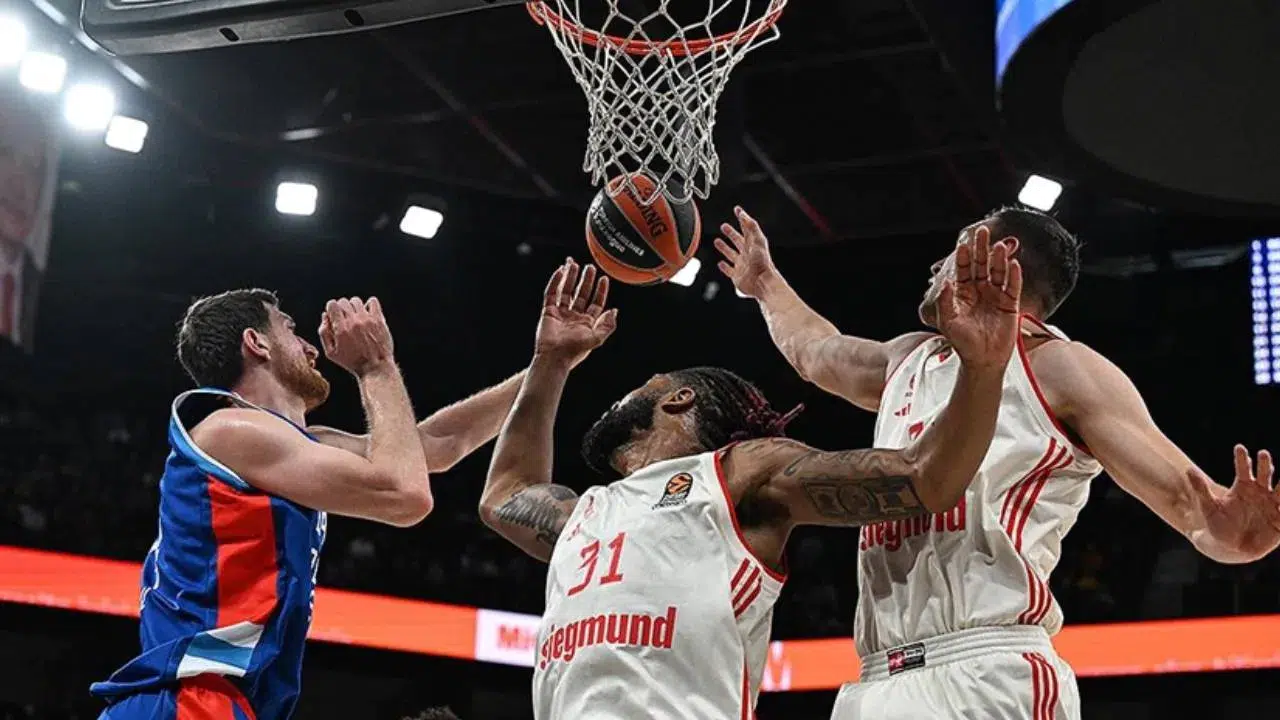 Anadolu Efes, Bayern Münih'i deplasmanda 81-80 mağlup etti