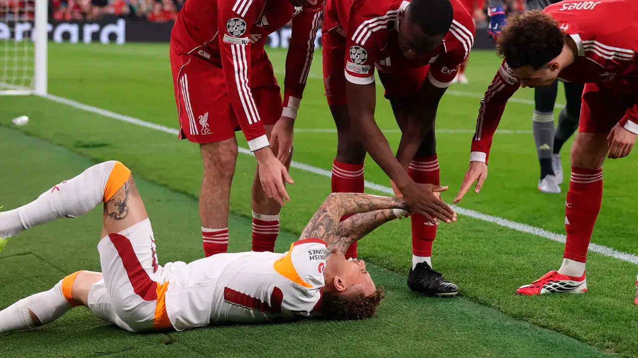 Noa Lang'ın parmağının koptuğu kaza sonrası UEFA'dan kritik hamle: Saha kenarı düzeni değişiyor