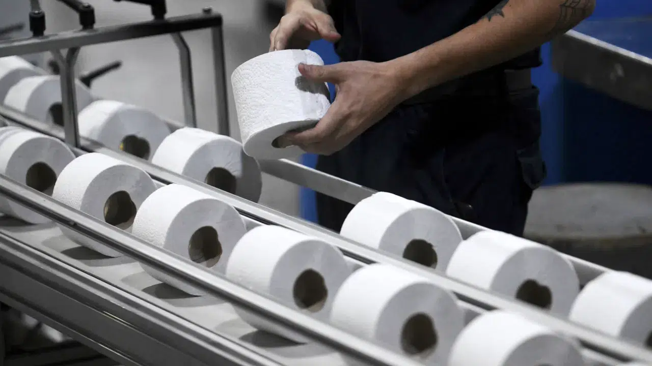 Japonya'da tuvalet kağıdı paniği: Hükümetten itidal çağrısı geldi