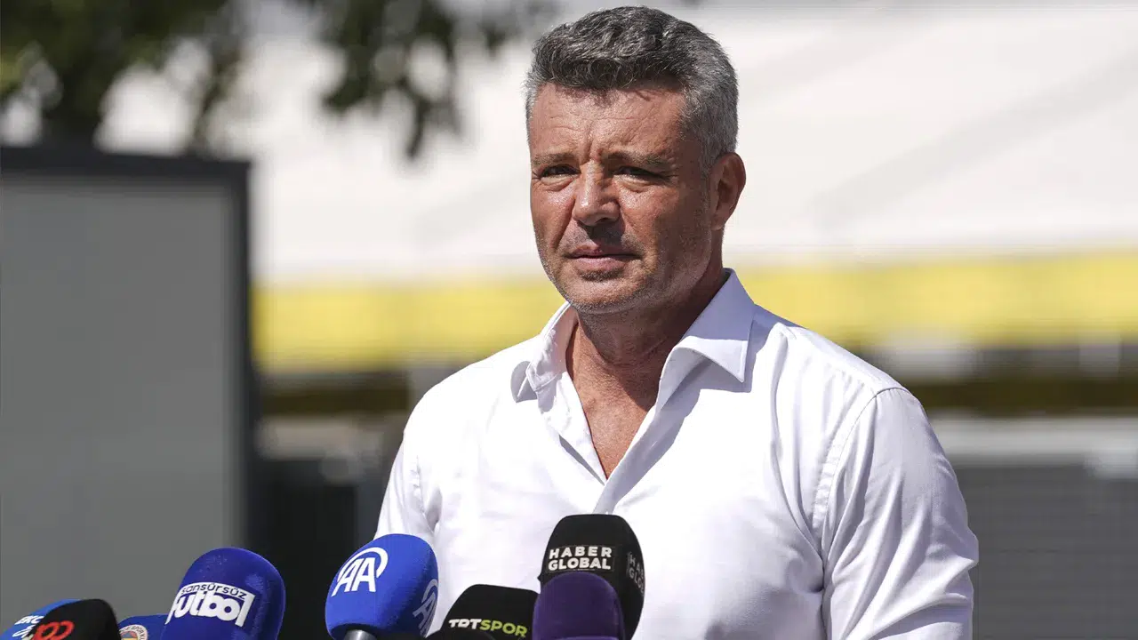 Fenerbahçe Başkanı Sadettin Saran trafik kazası geçirdi