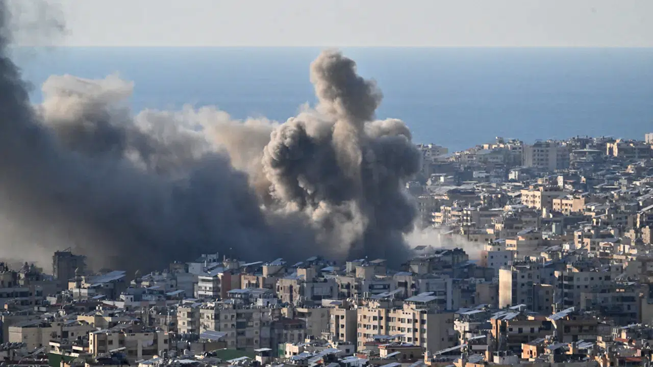 İran ve ABD-İsrail savaşında dördüncü gün: ABD'den vatandaşlarına "Orta Doğu'yu terk edin" uyarısı