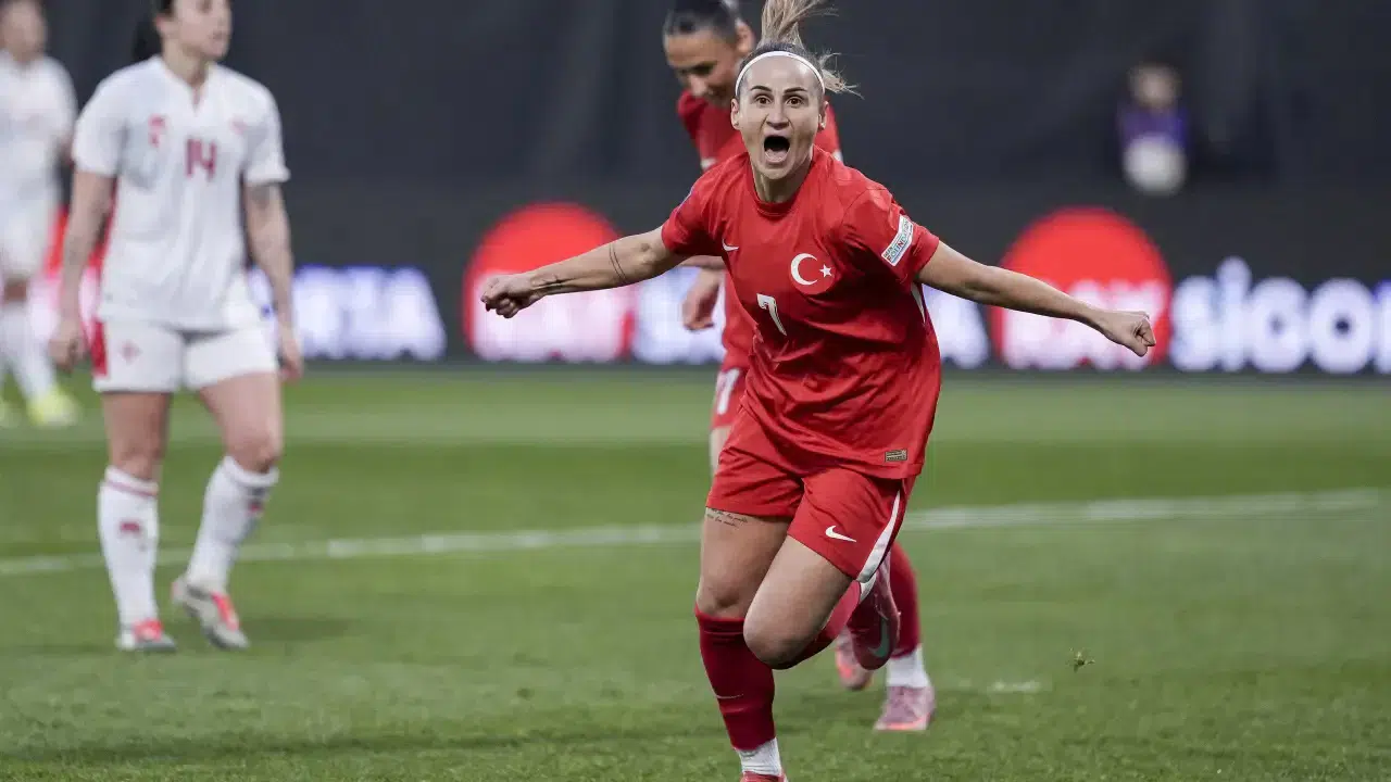 A Milli Kadın Futbol Takımı Malta’yı 3-0 mağlup etti