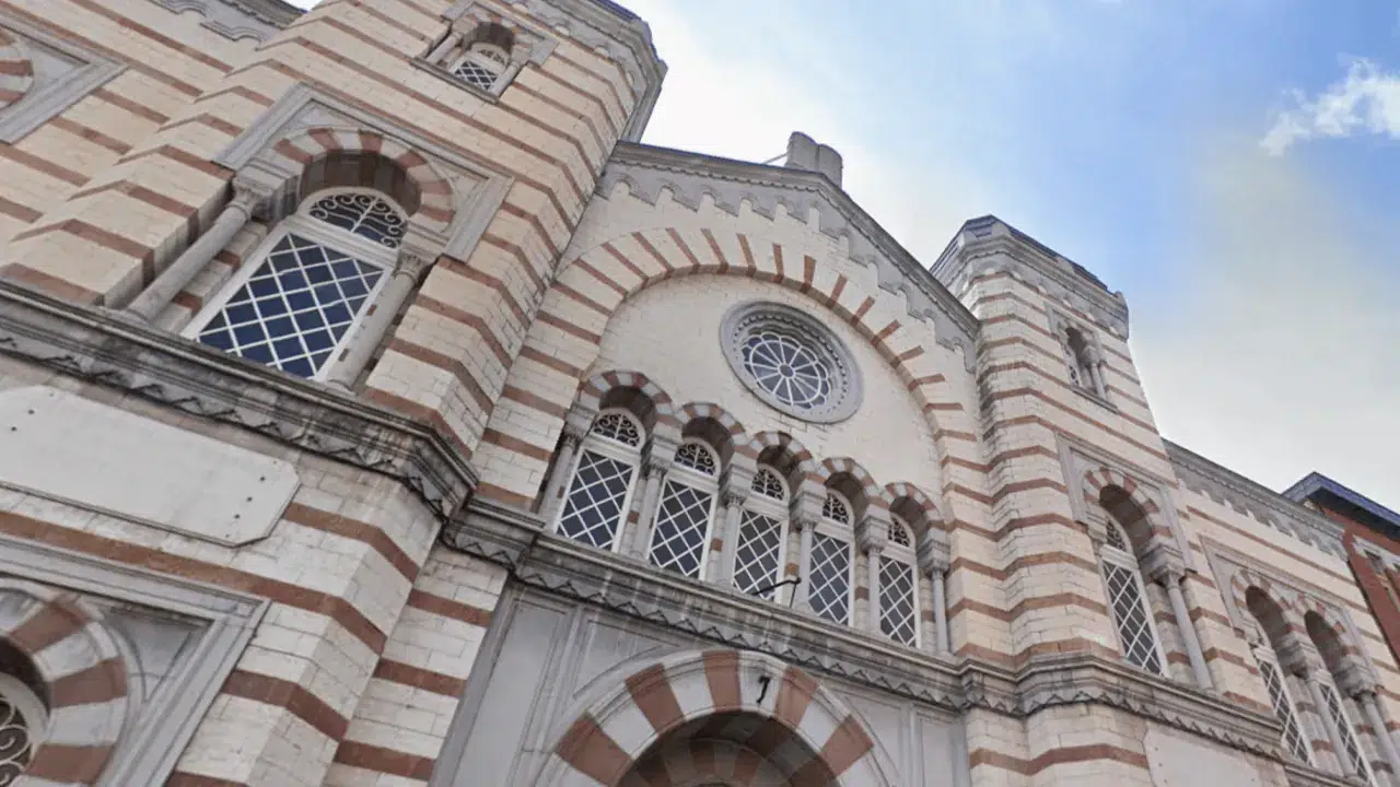 Belçika’da sinagog önünde patlama gerçekleşti