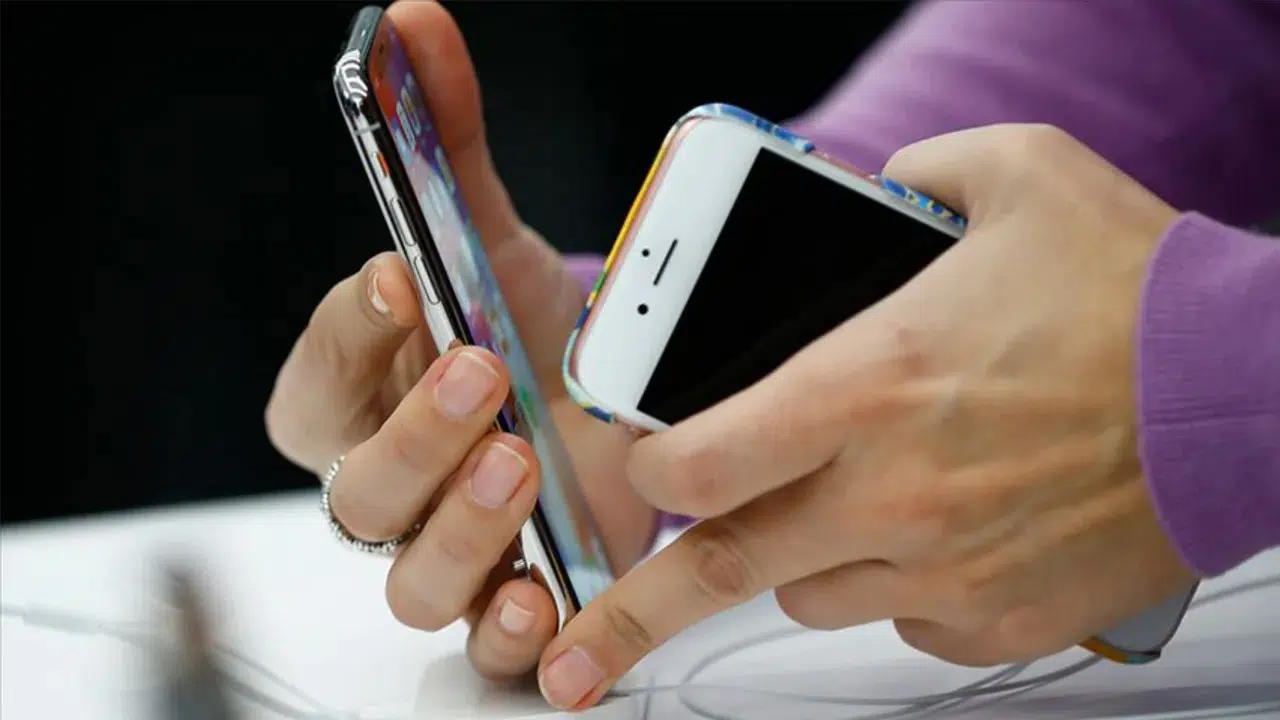 Avustralya yetişkin videolarına kimlik doğrulaması getirdi