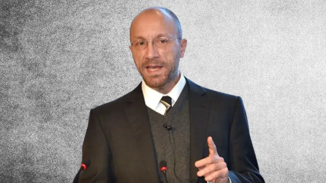 Cevdet Akçay kimdir, kaç yaşında, nereli?