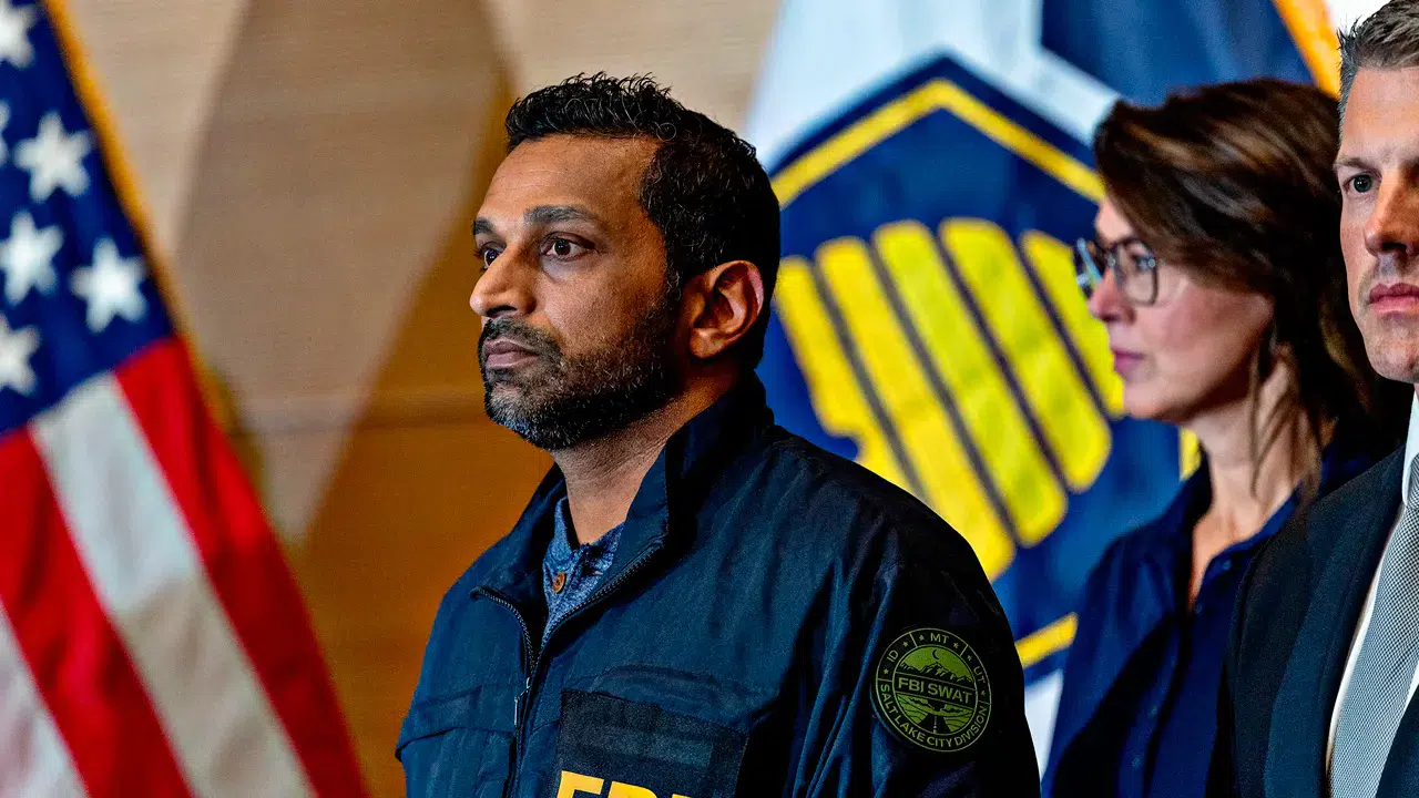 Kapıyı kırmak için ekipman istediler: FBI Direktörü Patel’in alkol skandalı büyüyor