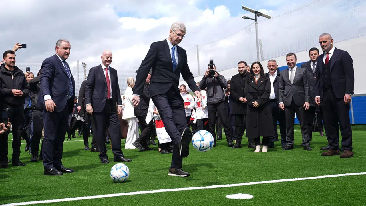 Arsene Wenger'den Türk futboluna övgü: Yüksek bir potansiyele sahip