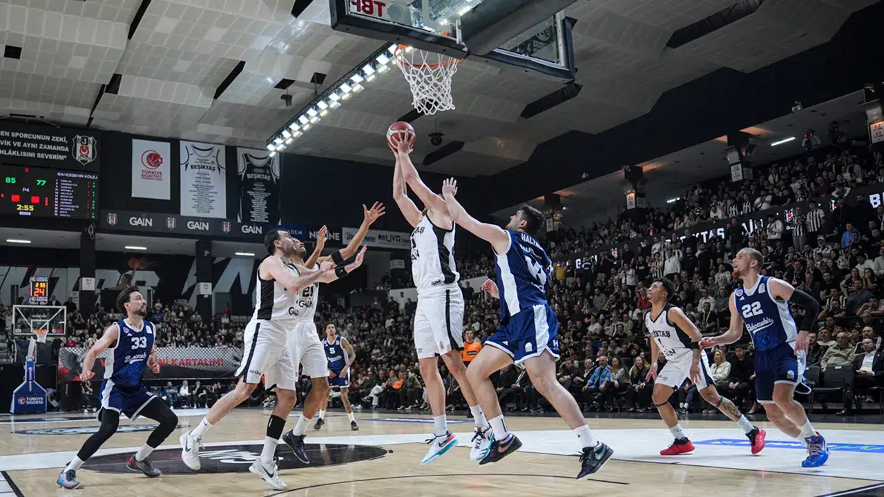 Beşiktaş GAİN galibiyet serisini sürdürüyor: Akatlar'da Bahçeşehir'i devirdi
