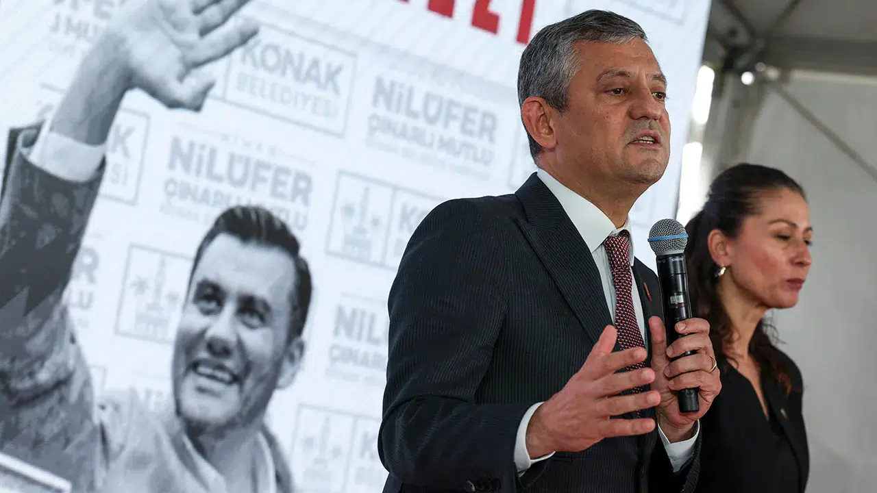 Özgür Özel: TRT ekranlarında nasıl "CHP, Türkiye’nin birinci partisi" dediysem, "100 yıl sonra yeniden iktidar partisi" yazısını da yazdıracağım