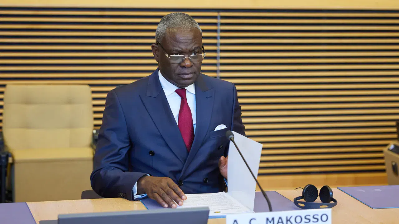 Kongo Başbakanı Makosso ve kabinesi istifa etti