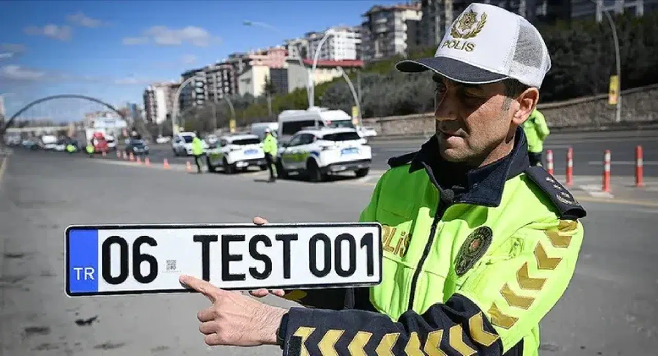 TŞOF, APP plakaları ücretsiz değiştirecek: Yeni yönetmelik Resmî Gazete’de yayımlandı