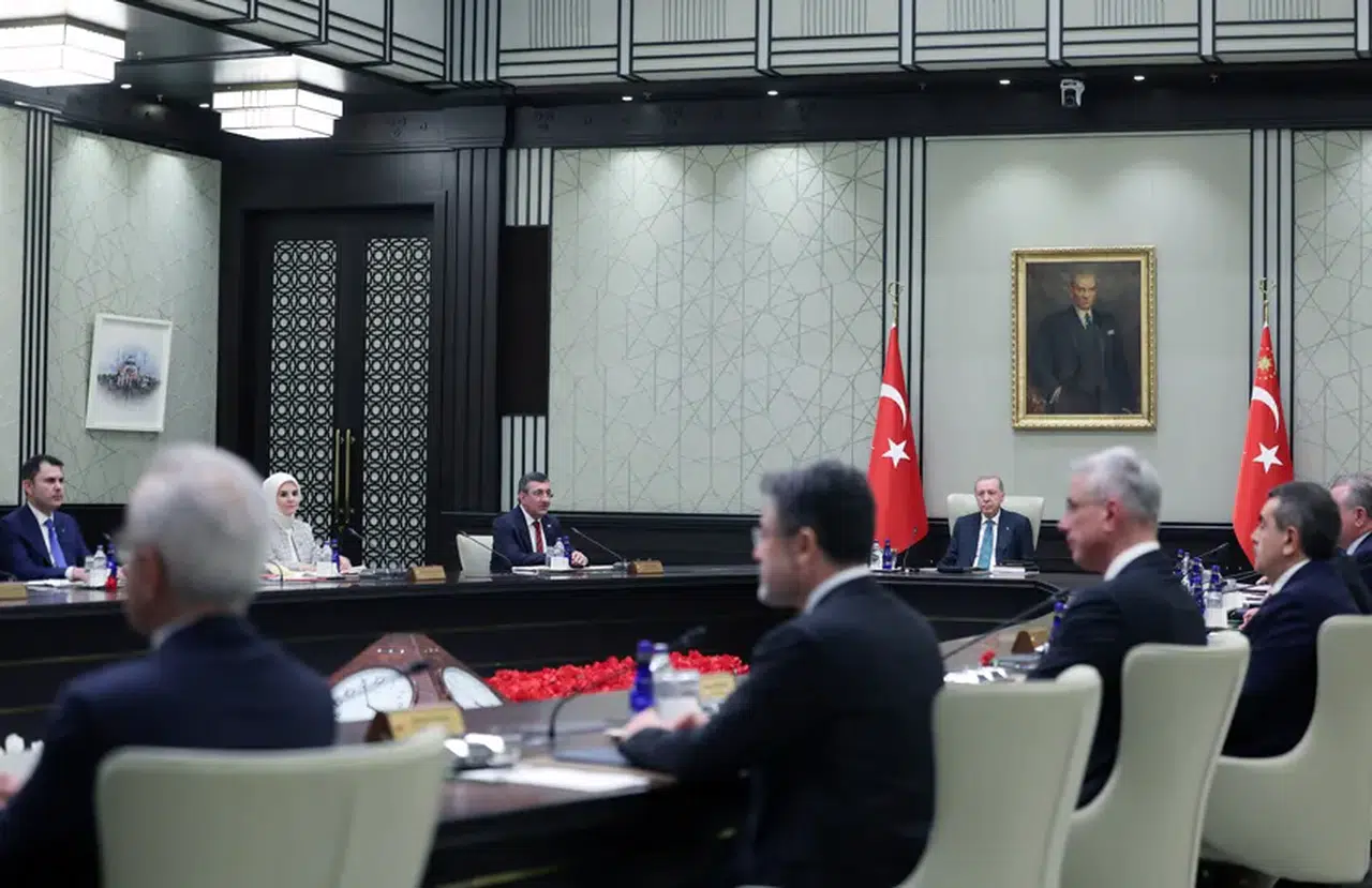 Kabine bugün toplanıyor: Gündemde güvenlik, ekonomi ve Orta Doğu var