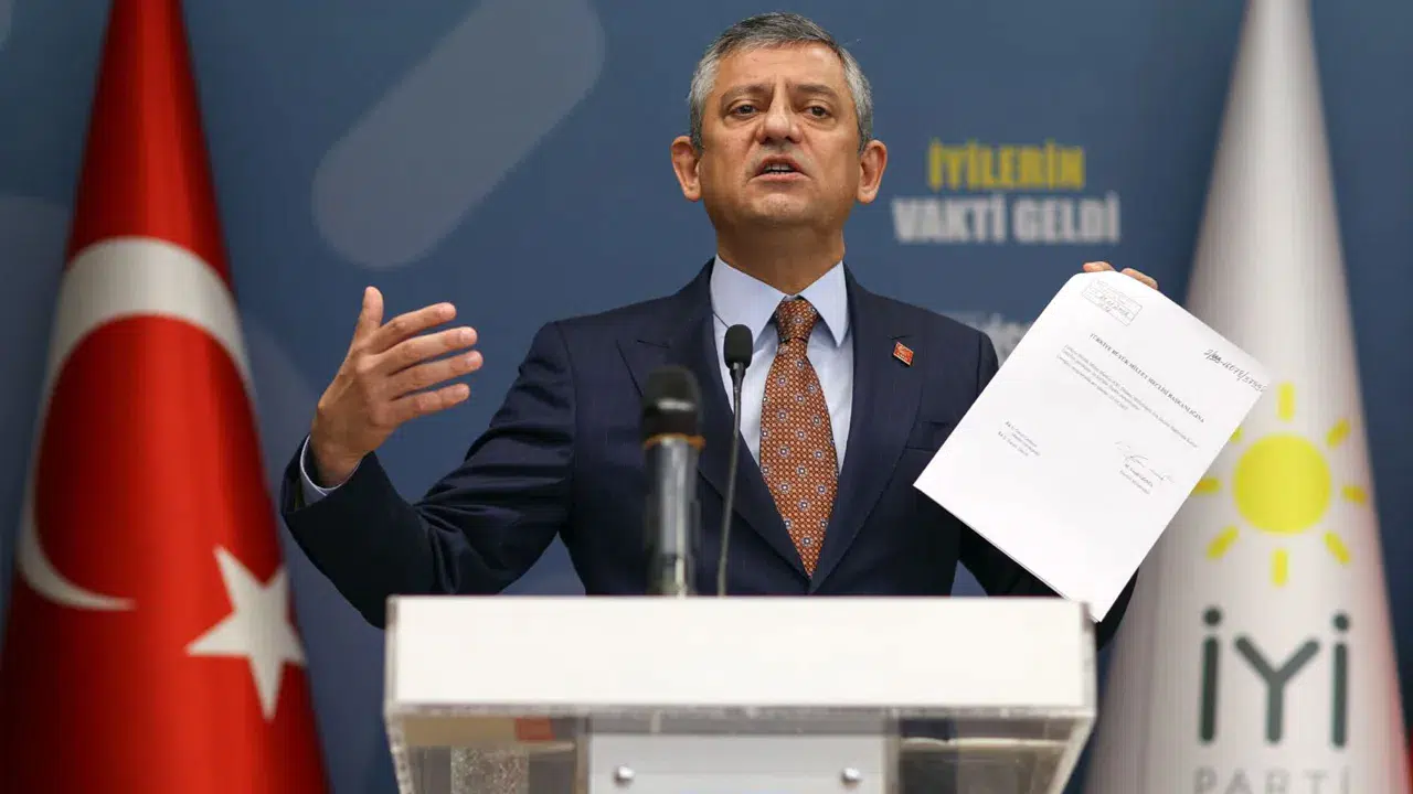 Özgür Özel’den Numan Kurtulmuş’a ara seçim çağrısı: “Taraf olun ya da tarafları bir araya getirin”