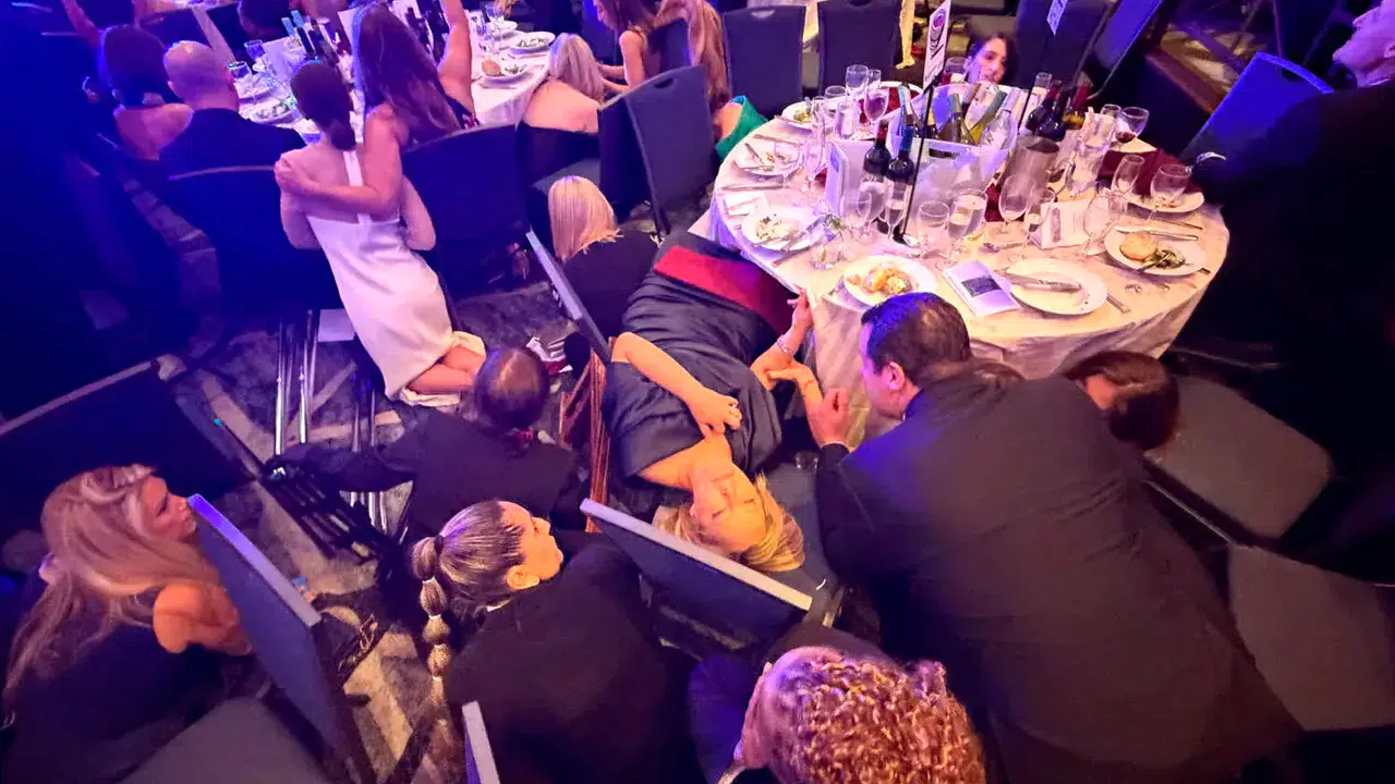 Trump'ın katıldığı Beyaz Saray Muhabirleri Derneği yemeğinde silahlı saldırı kabusu