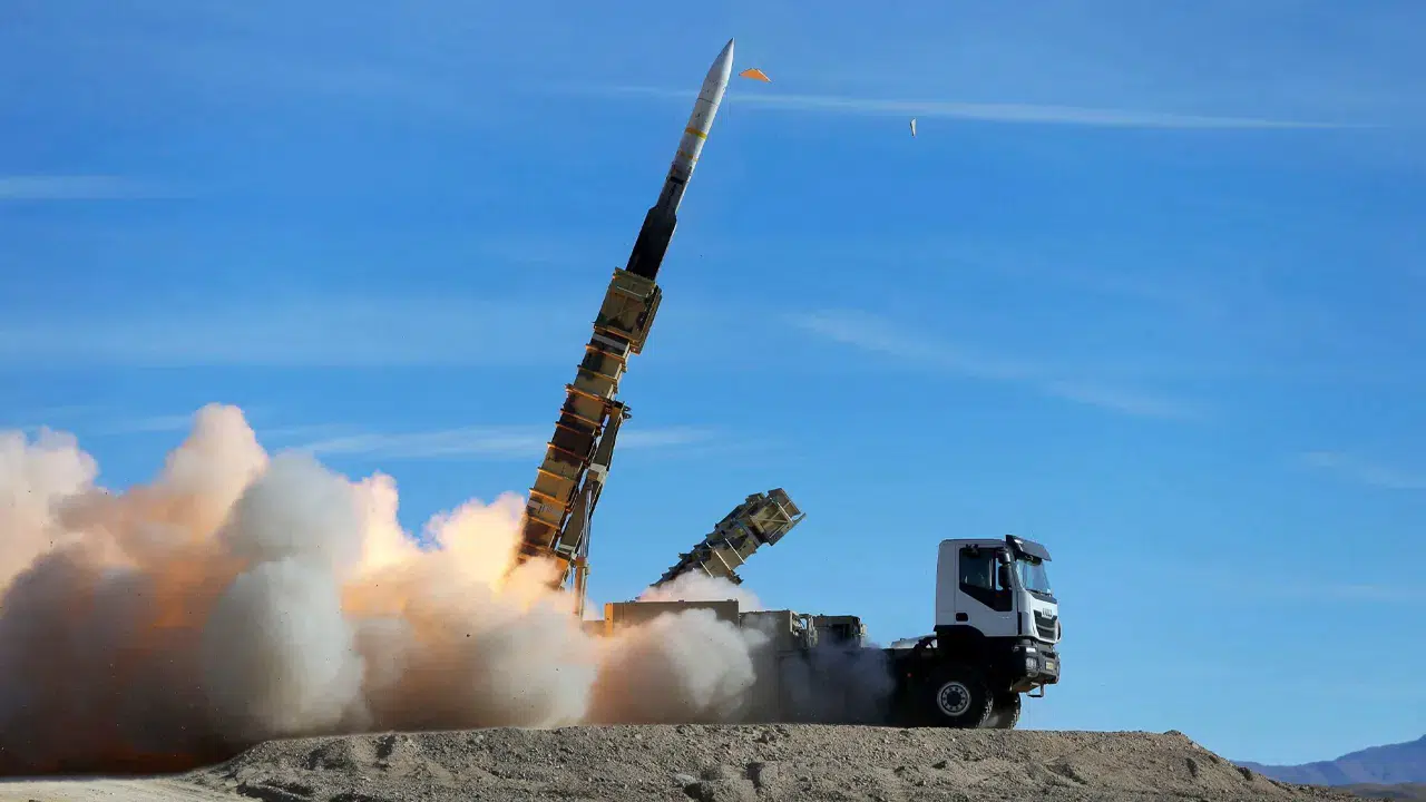 Muhsin Rızayi’den ateşkes uyarısı: "Fırlatıcılarımız gemilere kilitlendi"