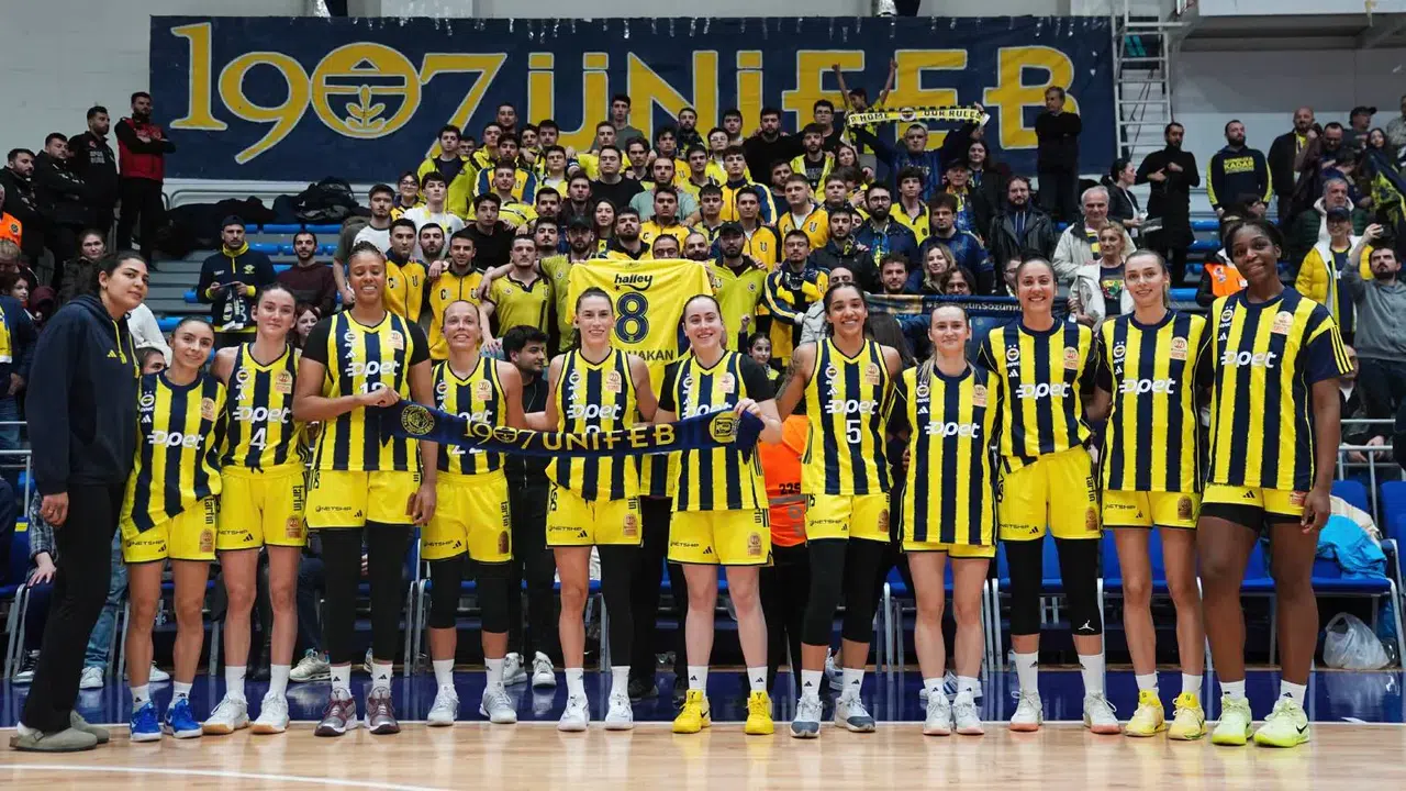Fenerbahçe Opet, sahasında Galatasaray Çağdaş Faktoring'i 77-75 mağlup etti
