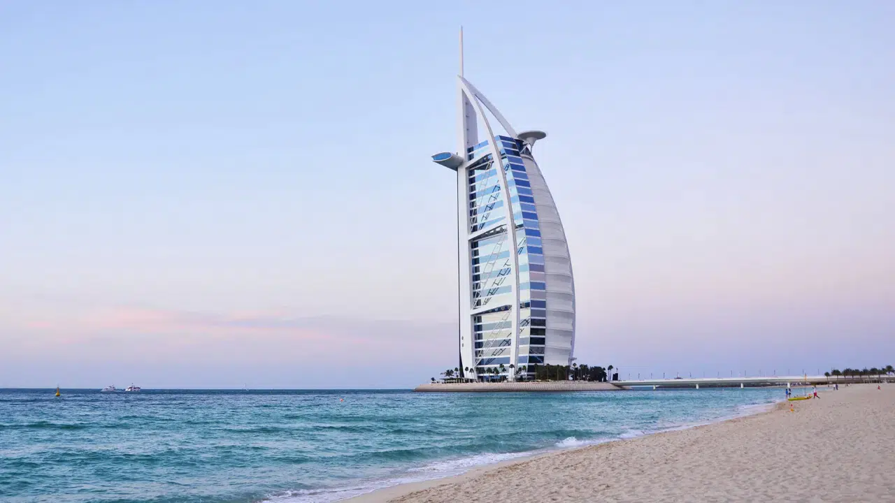 Dubai'de Burj Al Arab 18 ay kapalı kalacak