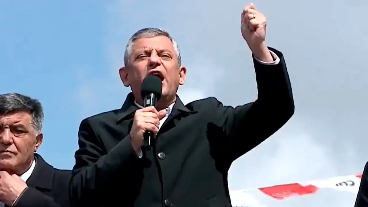 Özgür Özel'den iktidara rest: Ara seçimden vazgeçmemiz için genel seçimi yapın