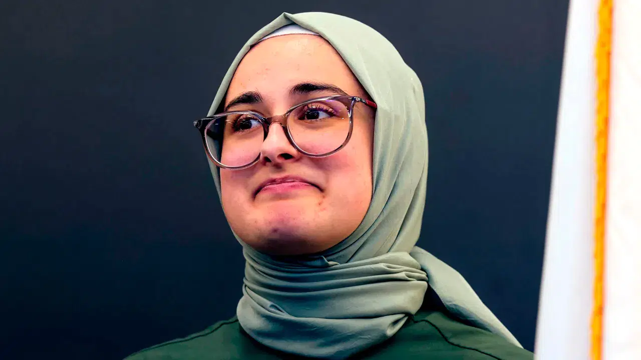 ABD’de hukuk zaferi kazanan Rümeysa Öztürk doktorasını alıp Türkiye’ye döndü