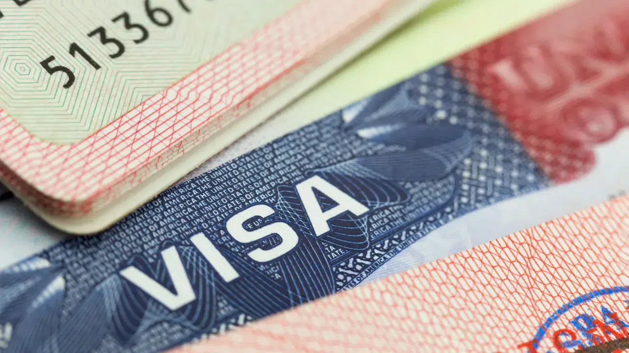 ABD Büyükelçiliği’nden vize başvurularına kritik uyarı: Kalıcı yasak uygulanabilir