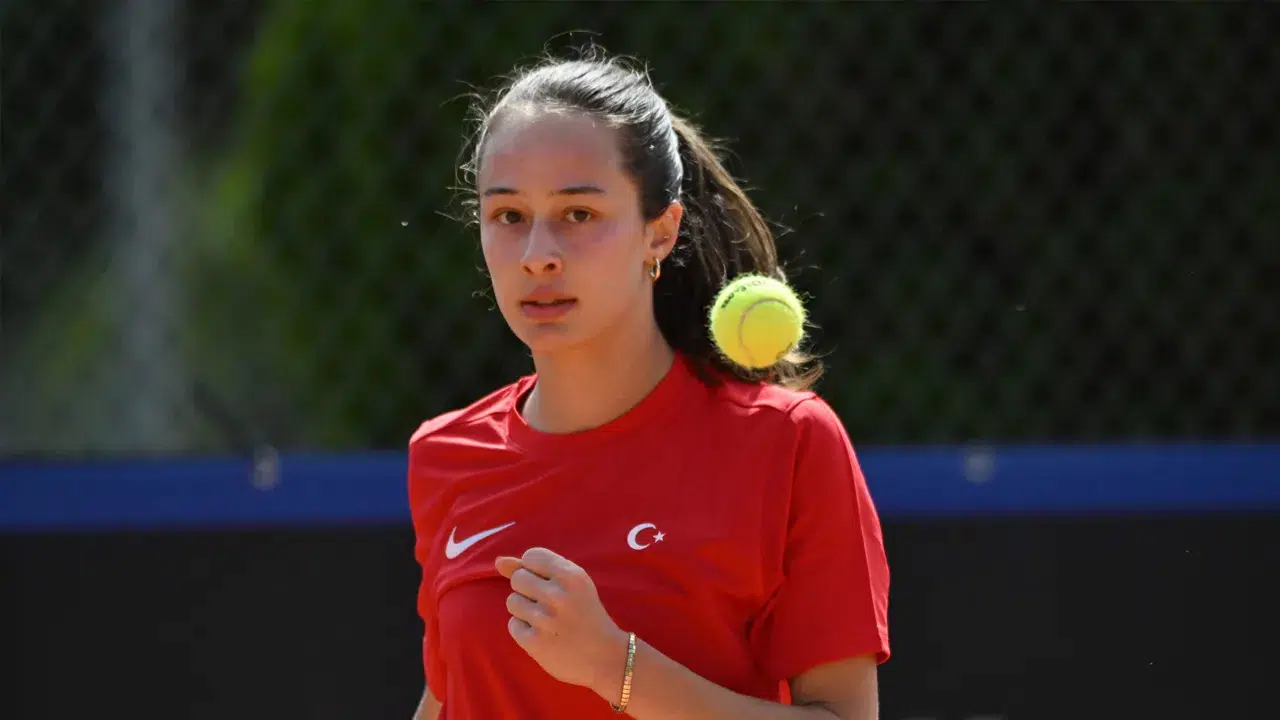 Zeynep Sönmez, Porsche Tennis Grand Prix'ne son 16 turunda veda etti