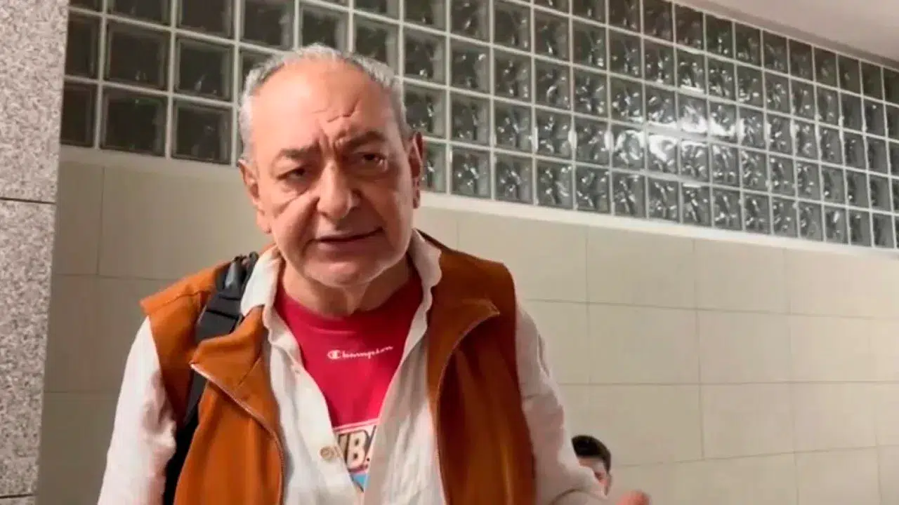 Deniz Uğur üzücü haberi duyurdu: Reha Muhtar rahatsızlanarak hastaneye kaldırıldı
