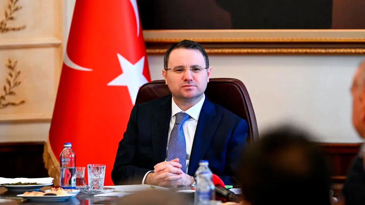 Adalet Bakanı Gürlek'ten faili meçhul cinayetler açıklaması: Yeni belge gelirse sonuna kadar gideriz