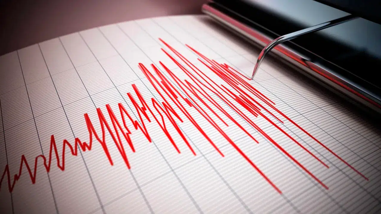 Adana'da korkutan deprem: Saimbeyli 4.9 ile sallandı