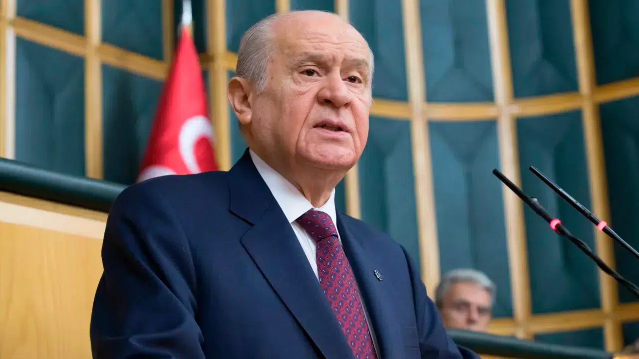 Bahçeli'ye göre CHP'nin yasal lideri Kılıçdaroğlu: Genel merkeze yerleşip dağınıklığı gidermeli