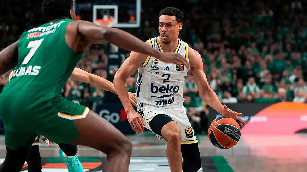 Fenerbahçe Beko Litvanya'da tarih yazdı: Üst üste üçüncü kez Final Four