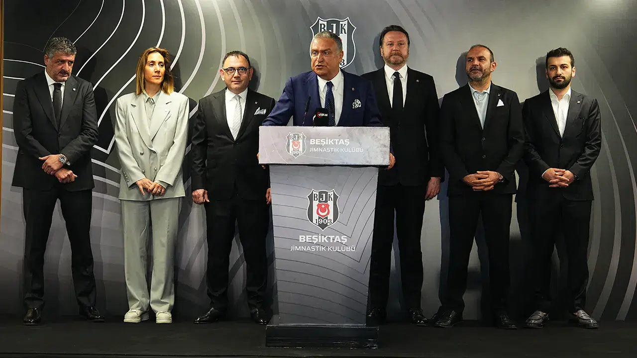 Beşiktaş camiası geleneksel bayramlaşma töreninde bir araya geldi