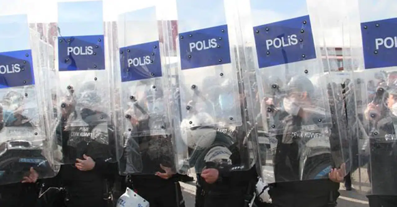 CHP kurultay kararı sonrası İstanbul ve Ankara Emniyeti’nde izinler iptal edildi
