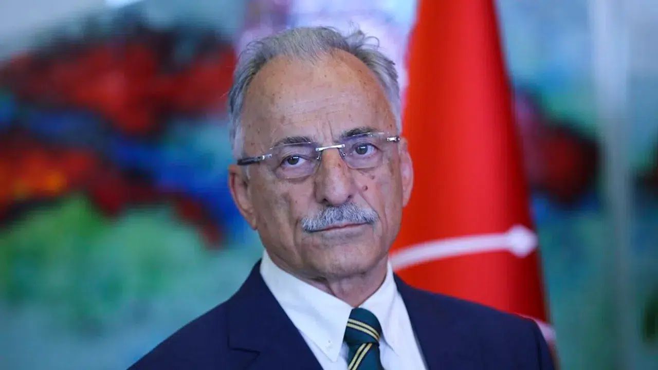 "CHP en kısa zamanda kurultaya gitmeli" diyen Murat Karayalçın: "Tasfiye işareti varsa yeni parti düşünülmeli"