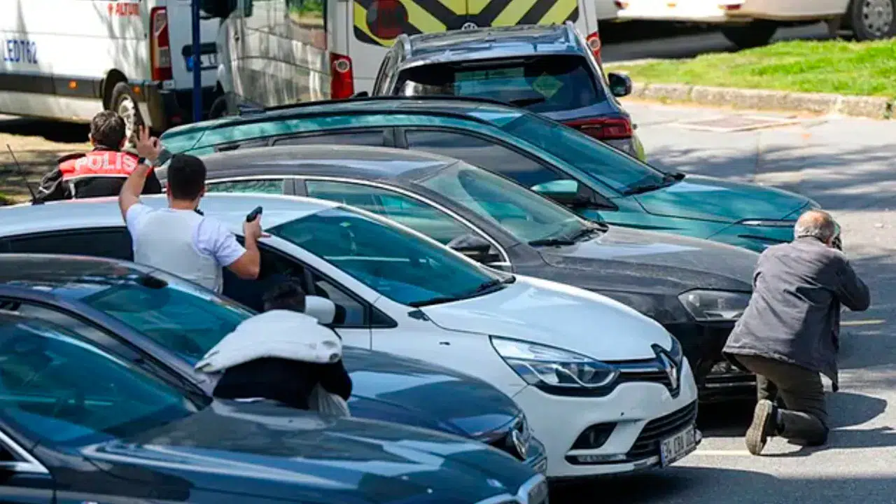 İsrail Başkonsolosluğu saldırısında kahraman polisin ifadesi ortaya çıktı: Mermi bittikçe şarjör istedim